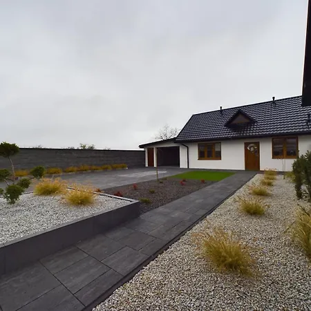 Apartamentysnu, Dom Na Przedmiesciu Holiday home Radom