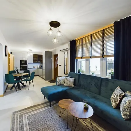 Apartamentysnu, Dom Na Przedmiesciu 度假居