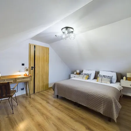 度假居 Apartamentysnu, Dom Na Przedmiesciu 拉多姆